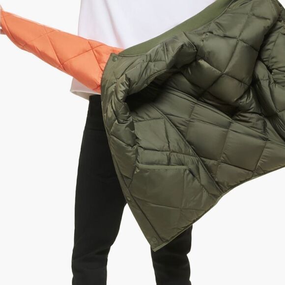 Calvin Klein Reversible quilted Jacket - Picture 4 of 5